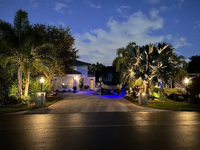 Image 4 of 28 For 397 Sundial Cir  397
