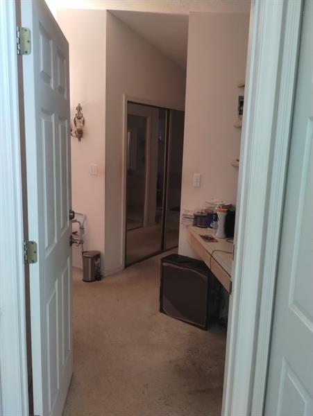 Image 13 of 28 For 584 Laurel Oak Crt. Ne