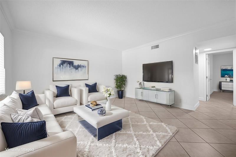Image 3 of 38 For 1460 18th St  103