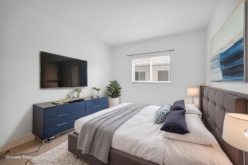 Image 4 of 38 For 1460 18th St  103