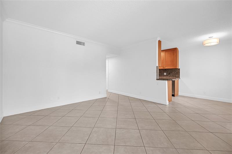 Image 8 of 38 For 1460 18th St  103
