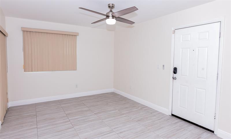 Image 5 of 12 For 1247 46th Ave  1313