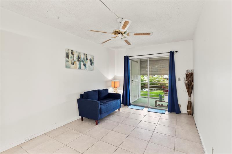 Image 15 of 28 For 2106 Newport U  2106