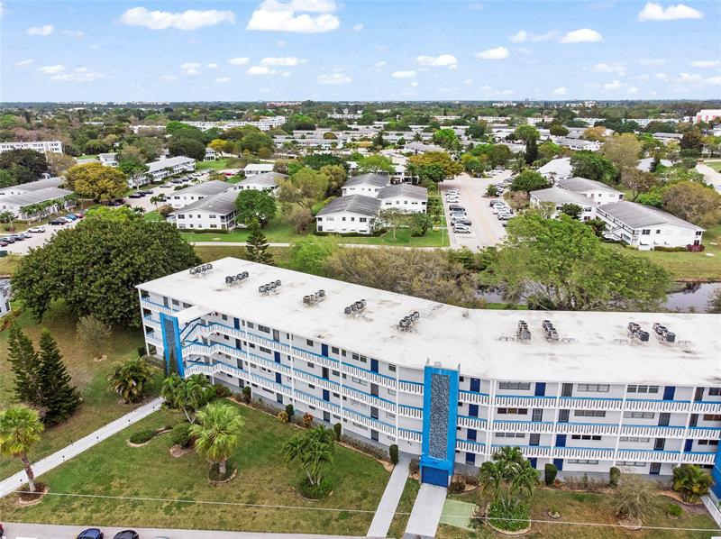 Image 27 of 28 For 2106 Newport U  2106