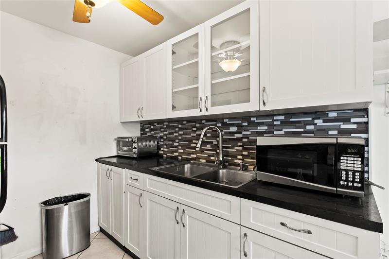 Image 5 of 28 For 2106 Newport U  2106