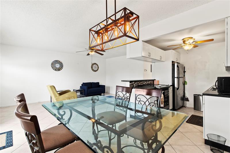 Image 9 of 28 For 2106 Newport U  2106