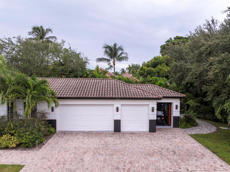 Image 96 of 97 For 862 Bailey St