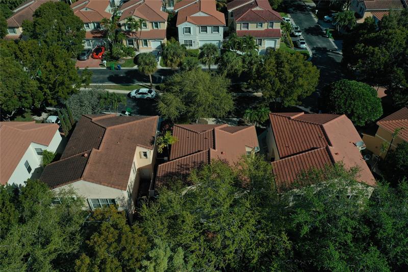 Image 5 of 24 For 10845 46th Dr