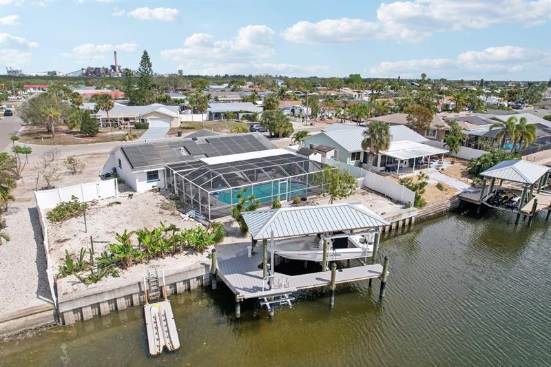Image 13 of 44 For 928 Spindle Palm Way