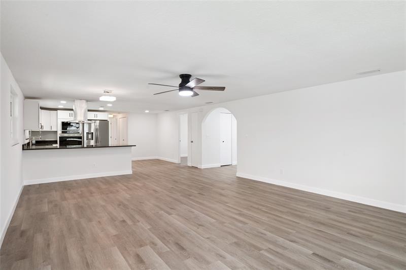 Image 15 of 44 For 928 Spindle Palm Way