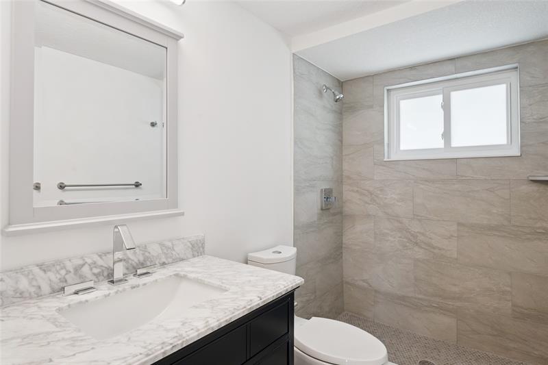 Image 36 of 44 For 928 Spindle Palm Way
