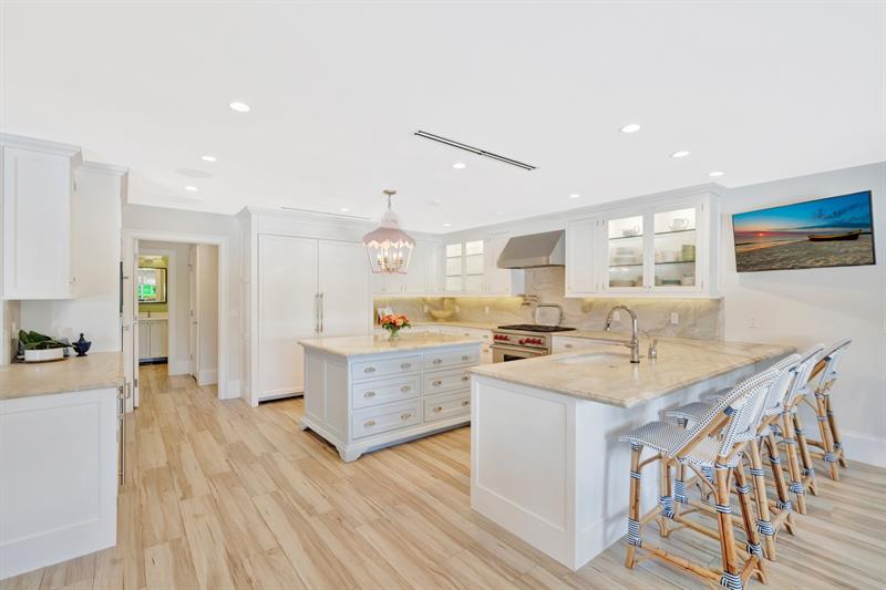 Image 6 of 100 For 4421 25th Ave