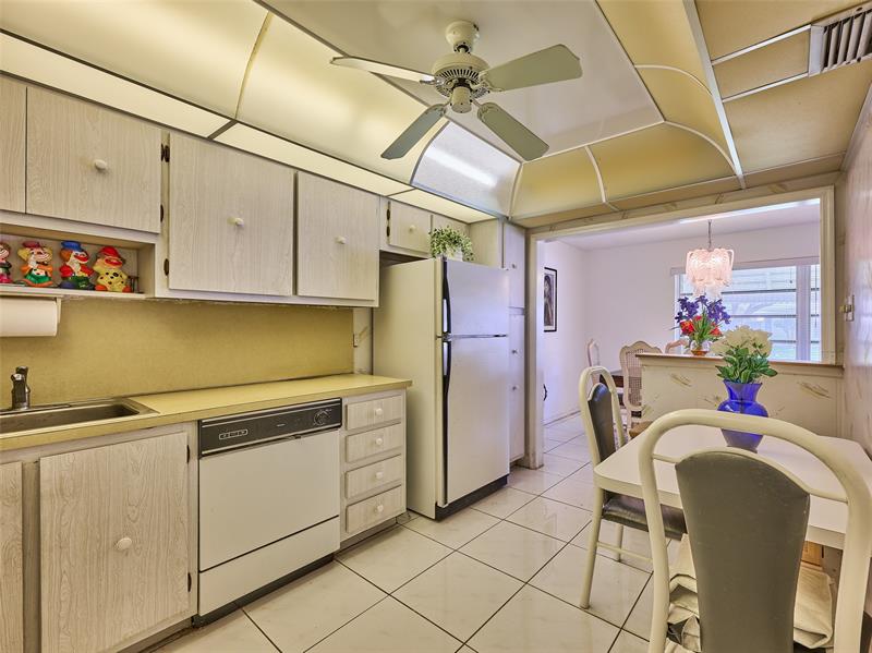 Image 15 of 40 For 1083 83 Avenue  B44