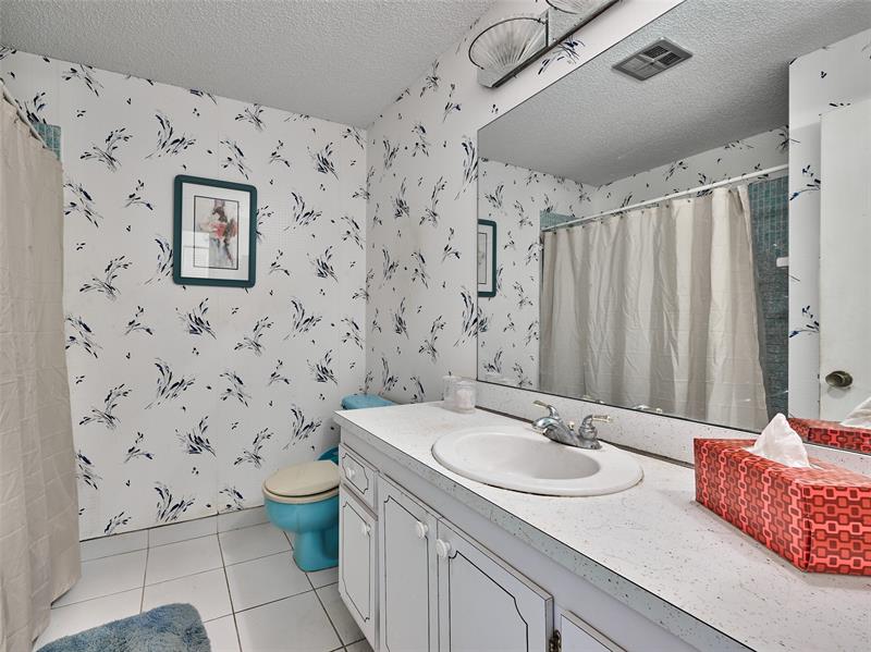 Image 18 of 40 For 1083 83 Avenue  B44