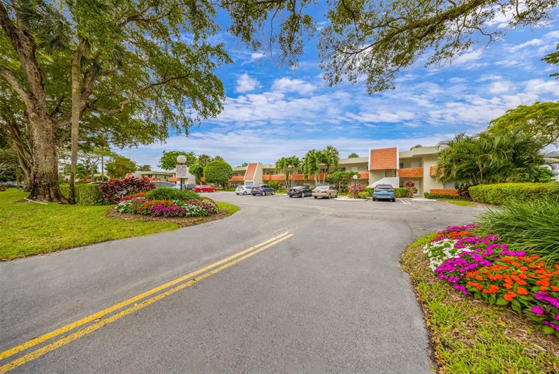 Details for 905 Cypress Ter  202, Pompano Beach, FL 33069