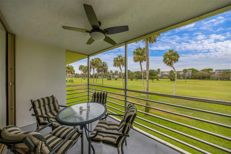 Image 28 of 38 For 905 Cypress Ter  202