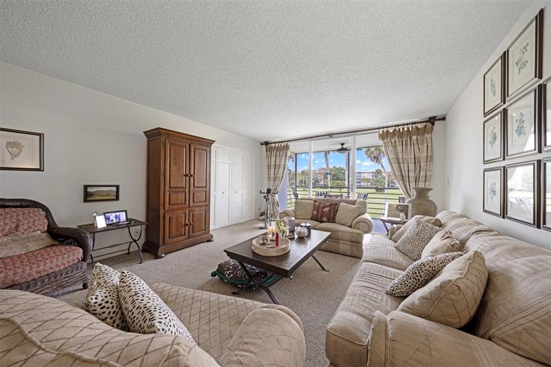Image 3 of 38 For 905 Cypress Ter  202