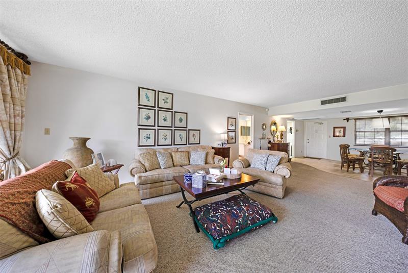 Image 7 of 38 For 905 Cypress Ter  202