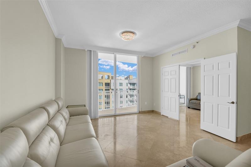 Image 10 of 40 For 1745 Hallandale Beach Blvd  Ph03w