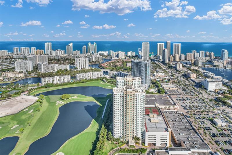 Image 35 of 40 For 1745 Hallandale Beach Blvd  Ph03w