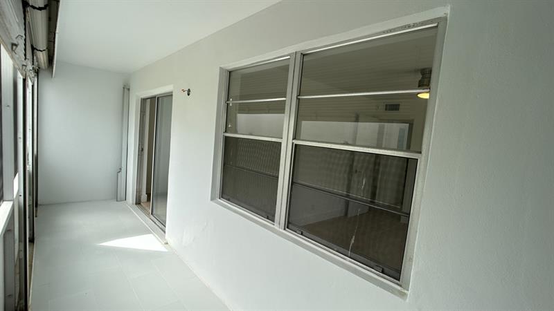 Image 16 of 43 For 109 Harwood J  109