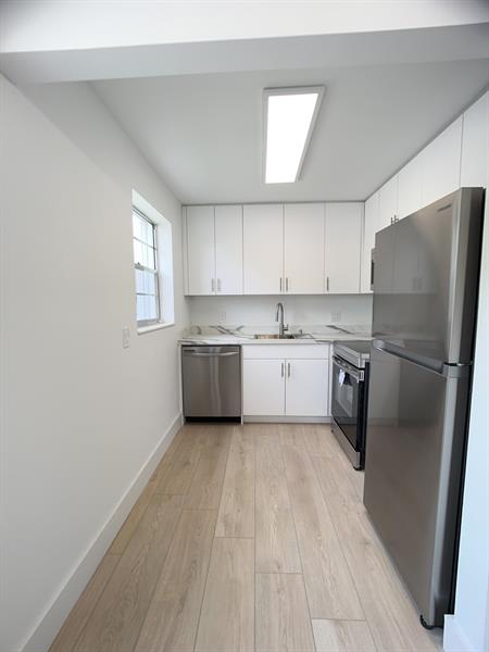 Image 5 of 43 For 109 Harwood J  109