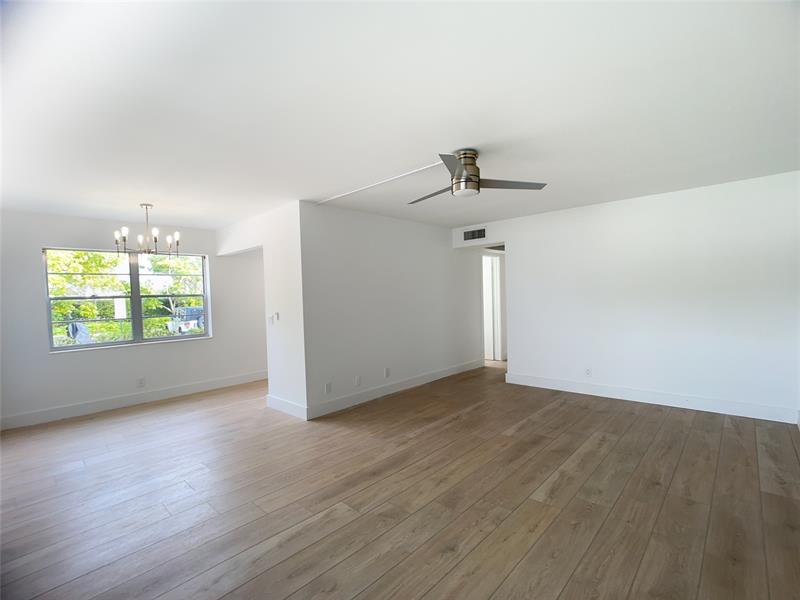 Image 6 of 43 For 109 Harwood J  109