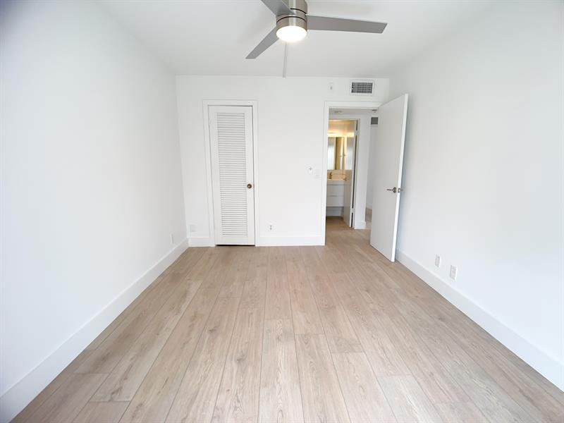 Image 9 of 43 For 109 Harwood J  109