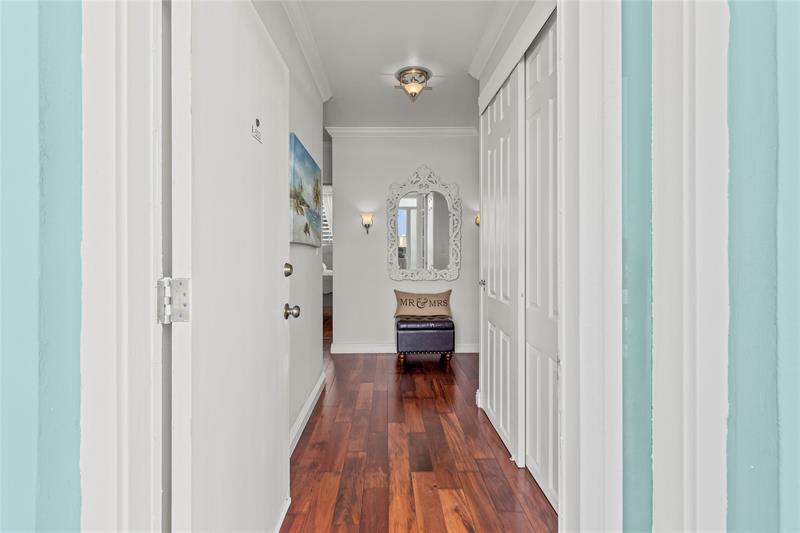 Image 11 of 39 For 1900 Ocean Dr  503
