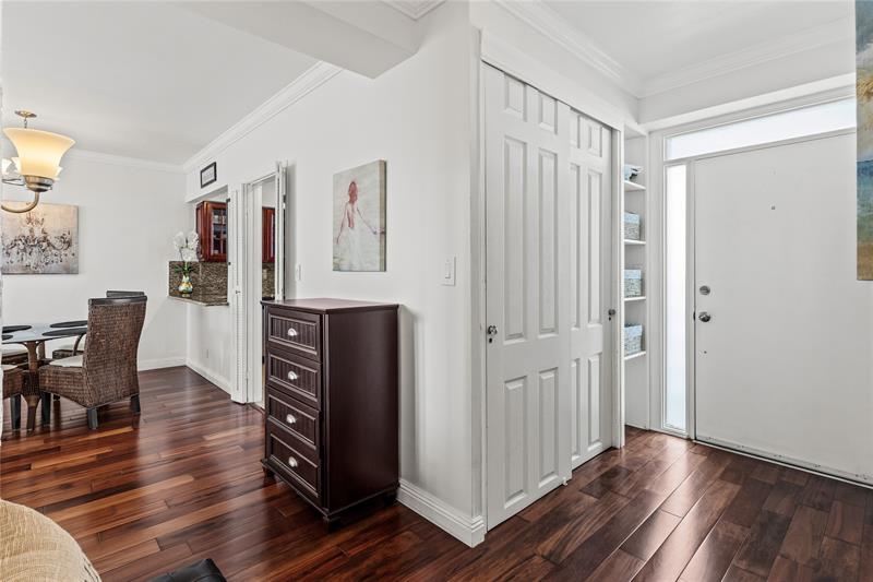 Image 12 of 39 For 1900 Ocean Dr  503