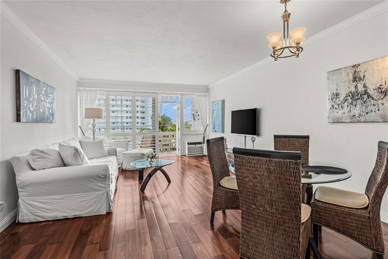 Image 13 of 39 For 1900 Ocean Dr  503