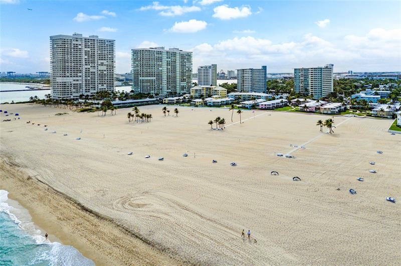 Image 3 of 39 For 1900 Ocean Dr  503
