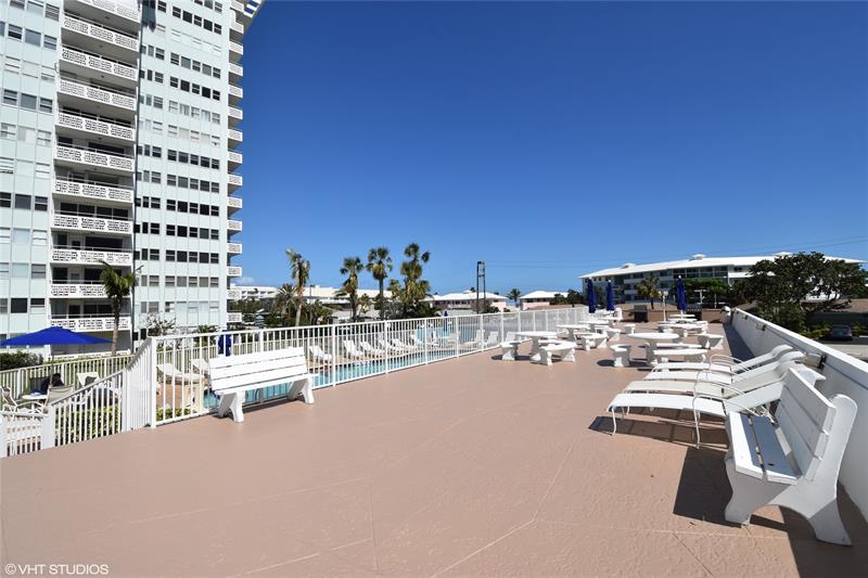 Image 31 of 39 For 1900 Ocean Dr  503