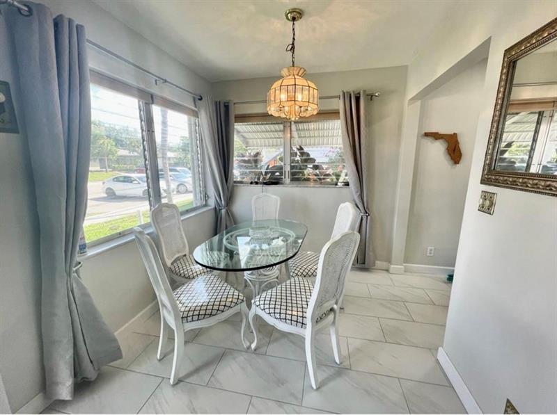 Image 4 of 16 For 1920 Ne 51st Ct  101