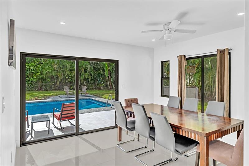 Image 30 of 51 For 410 Country Club Cir