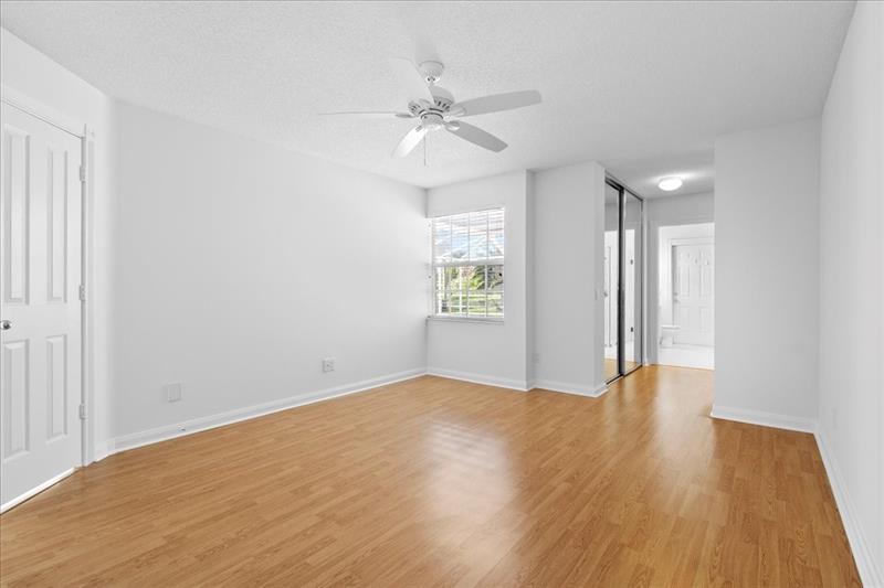 Image 14 of 33 For 7747 Spicewood Cir