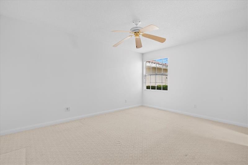 Image 18 of 33 For 7747 Spicewood Cir