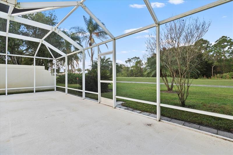Image 24 of 33 For 7747 Spicewood Cir