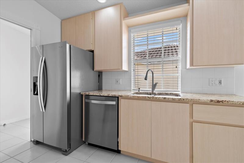 Image 8 of 33 For 7747 Spicewood Cir