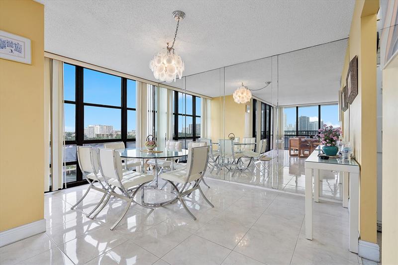 Image 18 of 52 For 2017 Ocean Dr  710