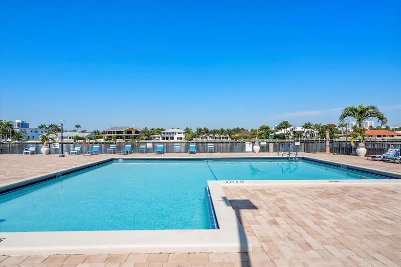 Image 43 of 52 For 2017 Ocean Dr  710
