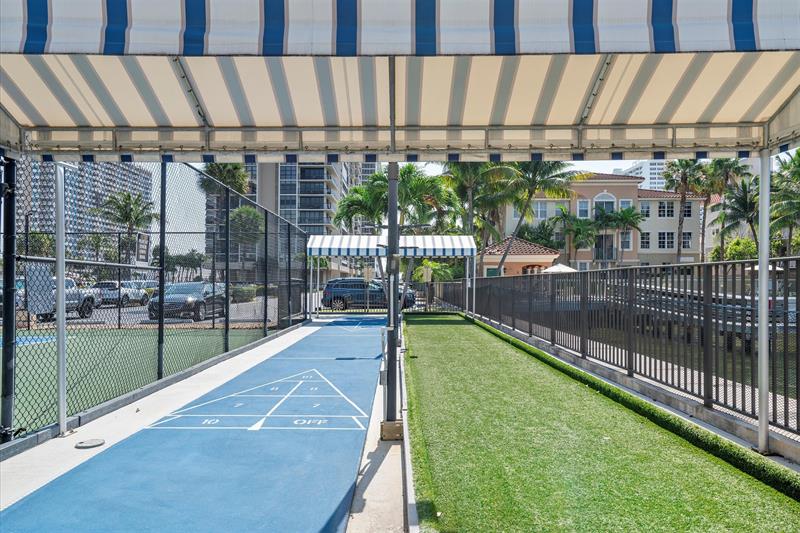 Image 45 of 52 For 2017 Ocean Dr  710