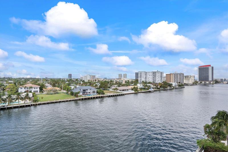 Image 7 of 52 For 2017 Ocean Dr  710