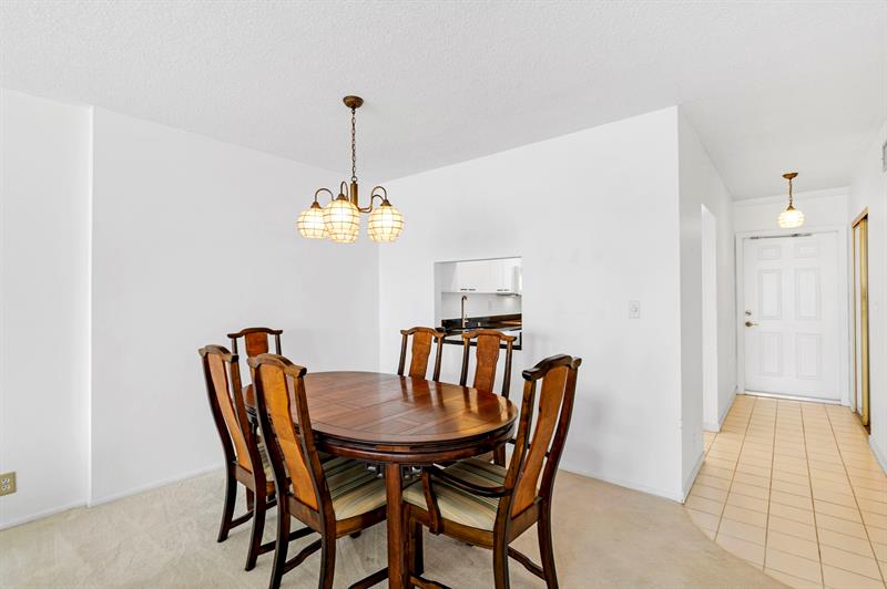 Image 13 of 60 For 750 Ocean Blvd  1002