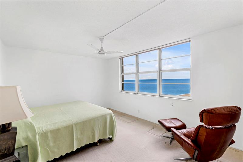 Image 21 of 60 For 750 Ocean Blvd  1002