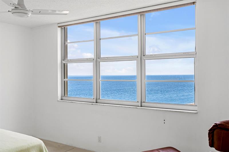 Image 22 of 60 For 750 Ocean Blvd  1002