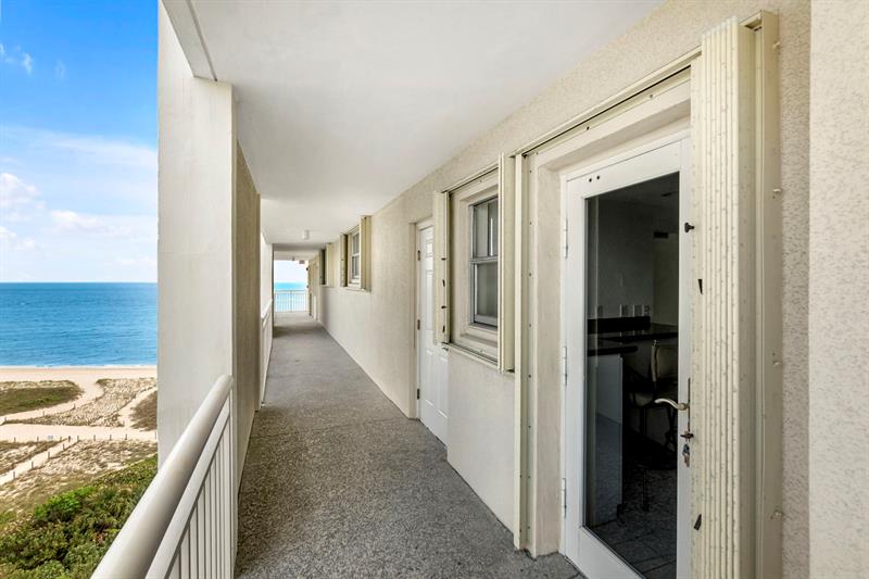 Image 33 of 60 For 750 Ocean Blvd  1002