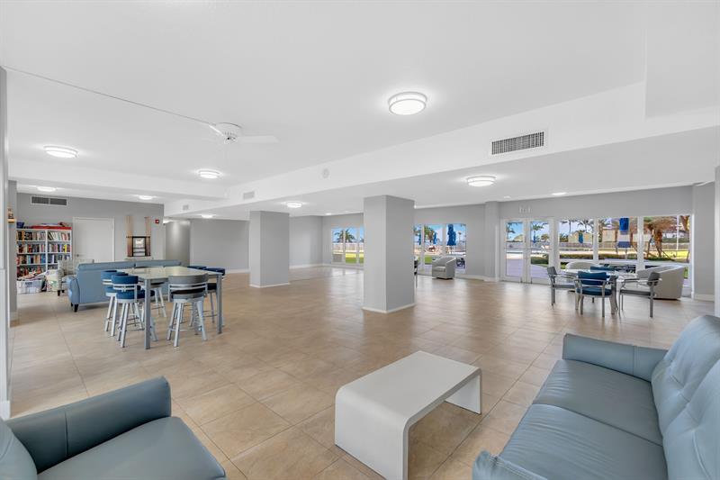 Image 38 of 60 For 750 Ocean Blvd  1002