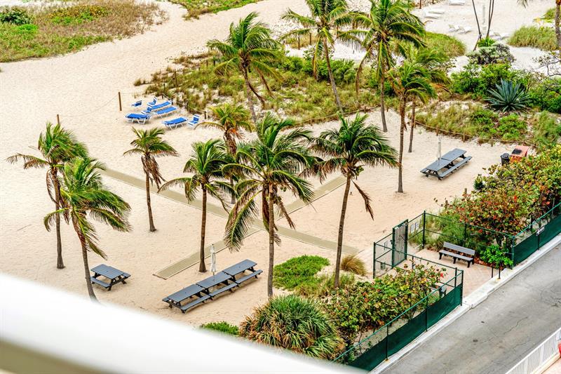 Image 50 of 60 For 750 Ocean Blvd  1002