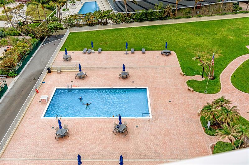 Image 9 of 60 For 750 Ocean Blvd  1002